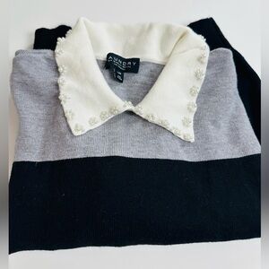 Laundry by Shelli Segal Two-Tone Black and Gray Sweater. Size L, New with tags